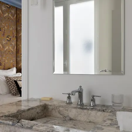 Champs Elysees Montaigne Luxury 2 Bedroom 公寓 *