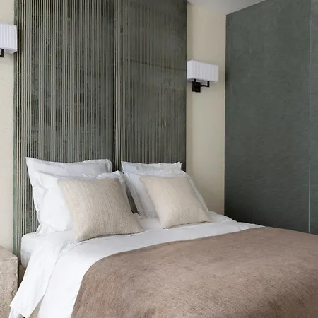 Champs Elysees Montaigne Luxury 2 Bedroom Apartman Párizs